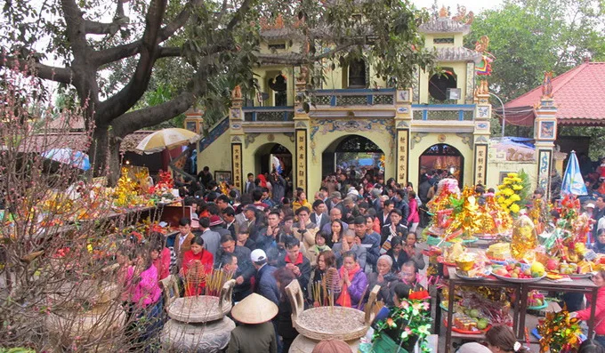 Phong tục đi chùa đầu năm của người Việt có những đặc sắc gì 3